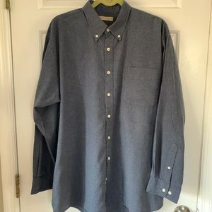Easy Island Button Down Shirt in Large.
